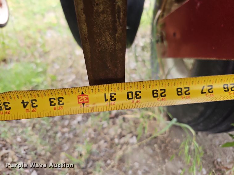 image for item MD9853 White Farm Equipment 5100  planter