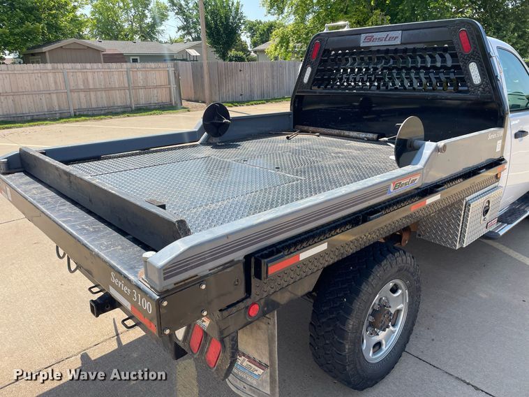 image for item ME9934 2013 Chevrolet Silverado 2500HD  bale bed pickup truck