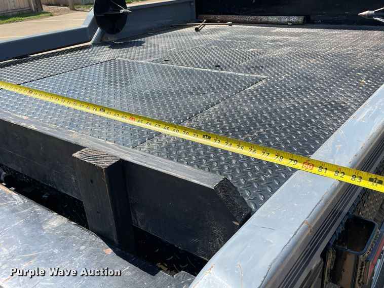 image for item ME9934 2013 Chevrolet Silverado 2500HD  bale bed pickup truck