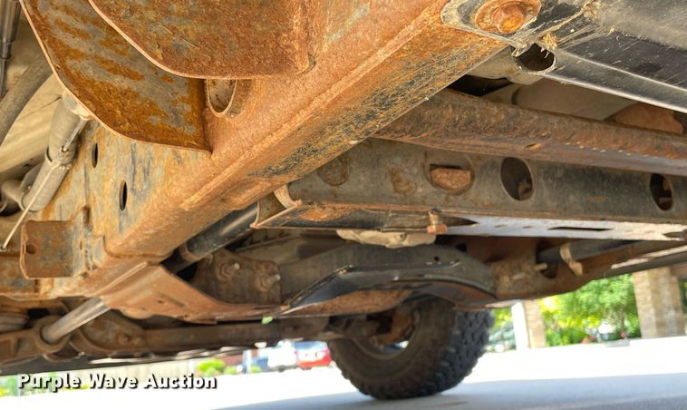 image for item ME9934 2013 Chevrolet Silverado 2500HD  bale bed pickup truck