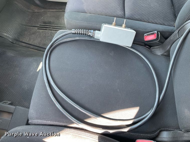 image for item ME9934 2013 Chevrolet Silverado 2500HD  bale bed pickup truck