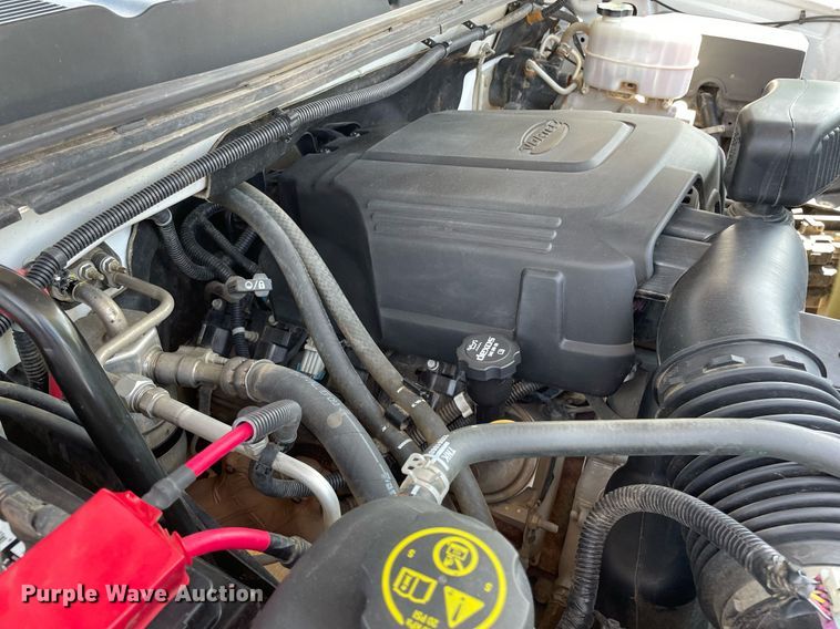 image for item ME9934 2013 Chevrolet Silverado 2500HD  bale bed pickup truck