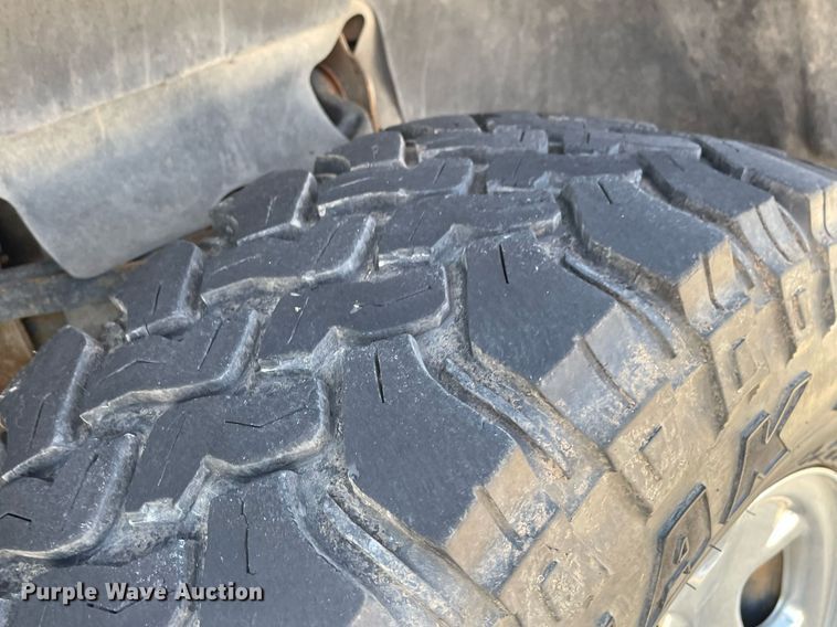 image for item ME9934 2013 Chevrolet Silverado 2500HD  bale bed pickup truck