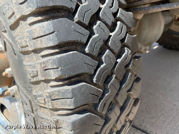 image for item ME9934 2013 Chevrolet Silverado 2500HD  bale bed pickup truck