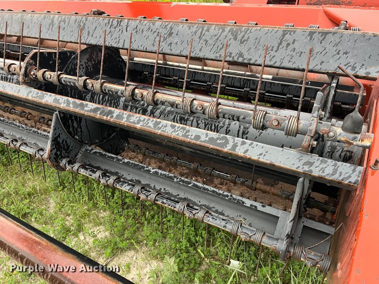 image for item MG9329 Hesston  swather / windrower