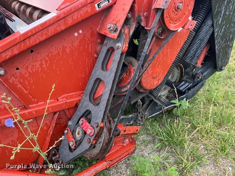 image for item MG9329 Hesston  swather / windrower