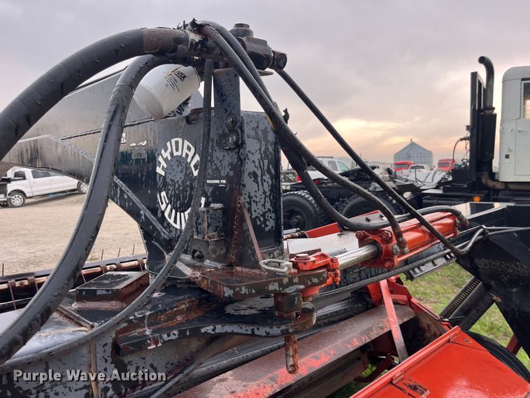 image for item MG9329 Hesston  swather / windrower