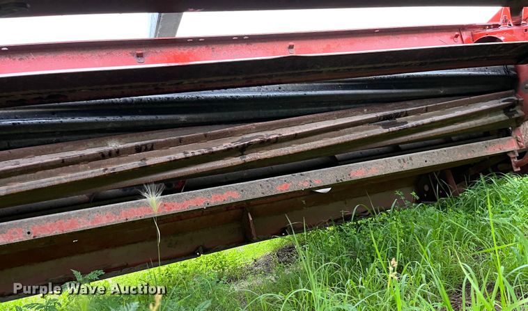 image for item MG9329 Hesston  swather / windrower