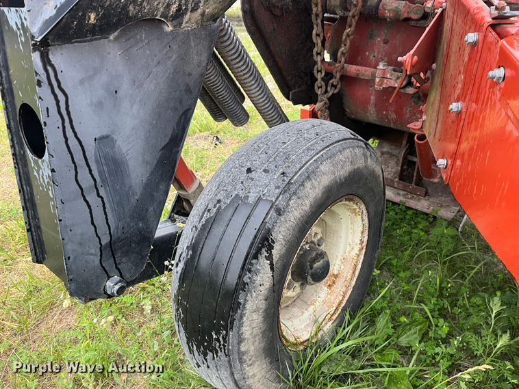 image for item MG9329 Hesston  swather / windrower