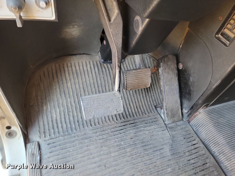 image for item ML9473 1989 Freightliner FLD  fertilizer delivery truck