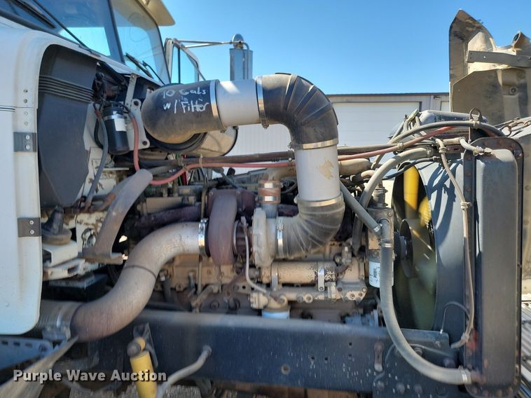 image for item ML9473 1989 Freightliner FLD  fertilizer delivery truck