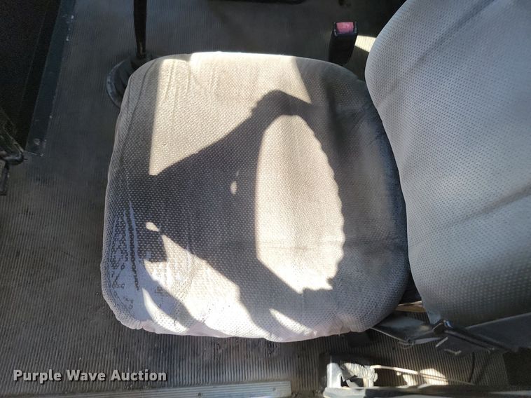 image for item ML9474 1995 Freightliner FLD120  semi truck