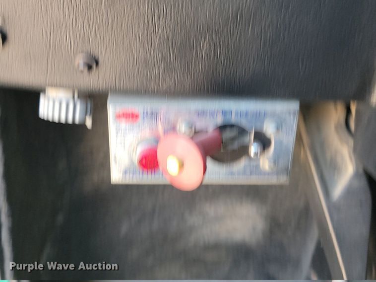 image for item ML9474 1995 Freightliner FLD120  semi truck