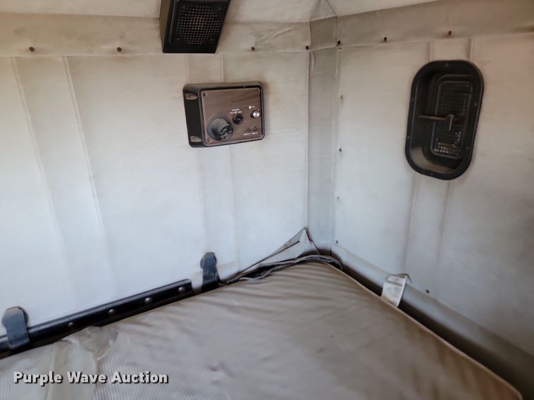 image for item ML9474 1995 Freightliner FLD120  semi truck