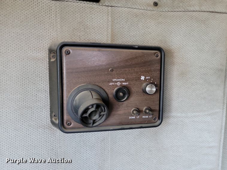 image for item ML9474 1995 Freightliner FLD120  semi truck