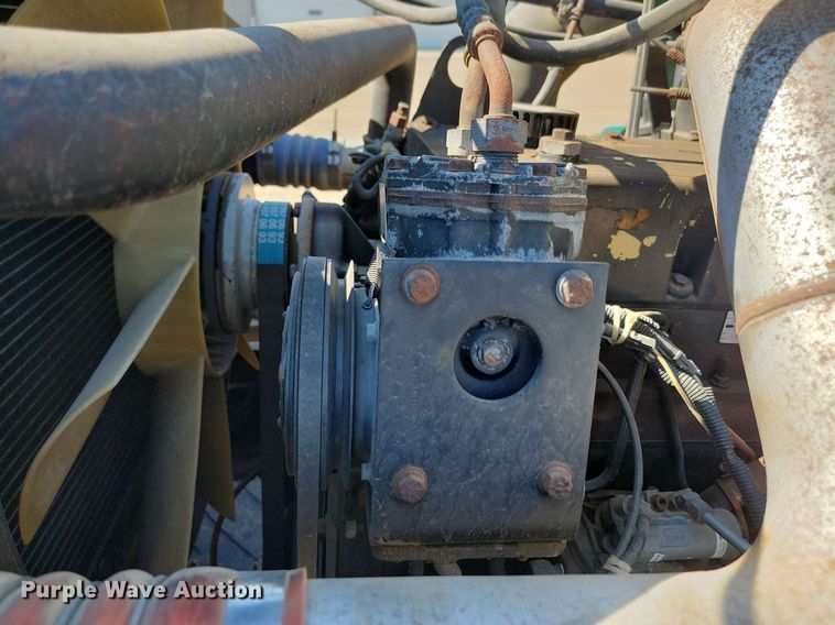 image for item ML9474 1995 Freightliner FLD120  semi truck