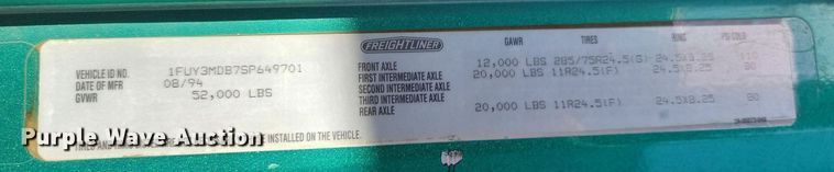 image for item ML9474 1995 Freightliner FLD120  semi truck