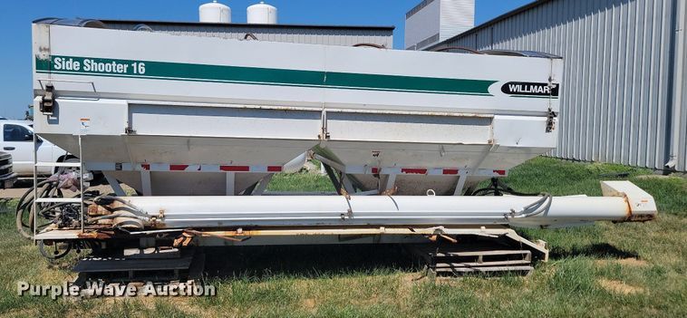 image for item ML9476 Willmar Side Shooter 16  fertilizer delivery bed