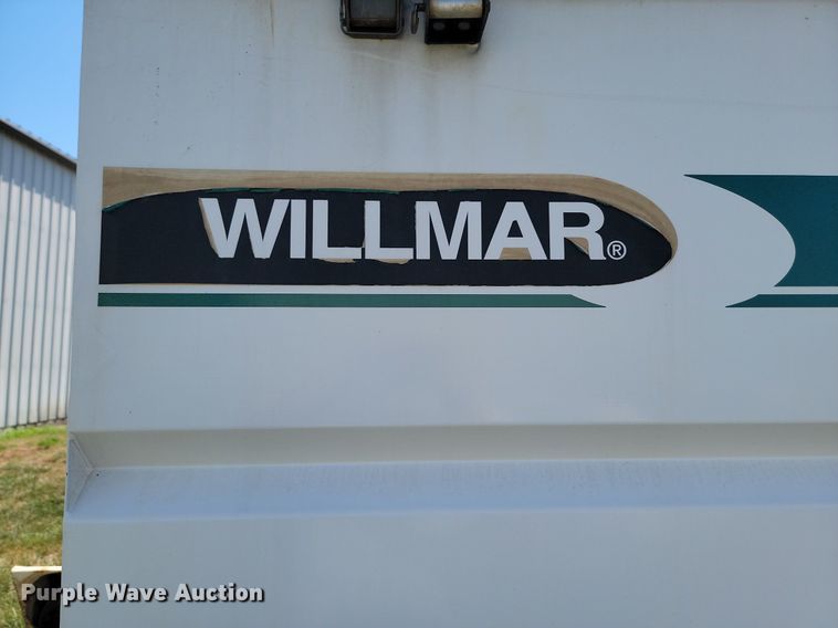 image for item ML9476 Willmar Side Shooter 16  fertilizer delivery bed