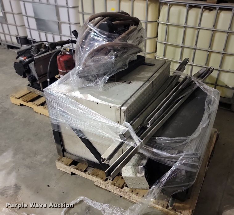 image for item ML9481 Truck accessories