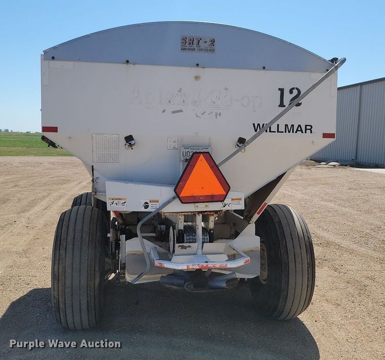 image for item ML9485 2002 Willmar Super 800  spreader