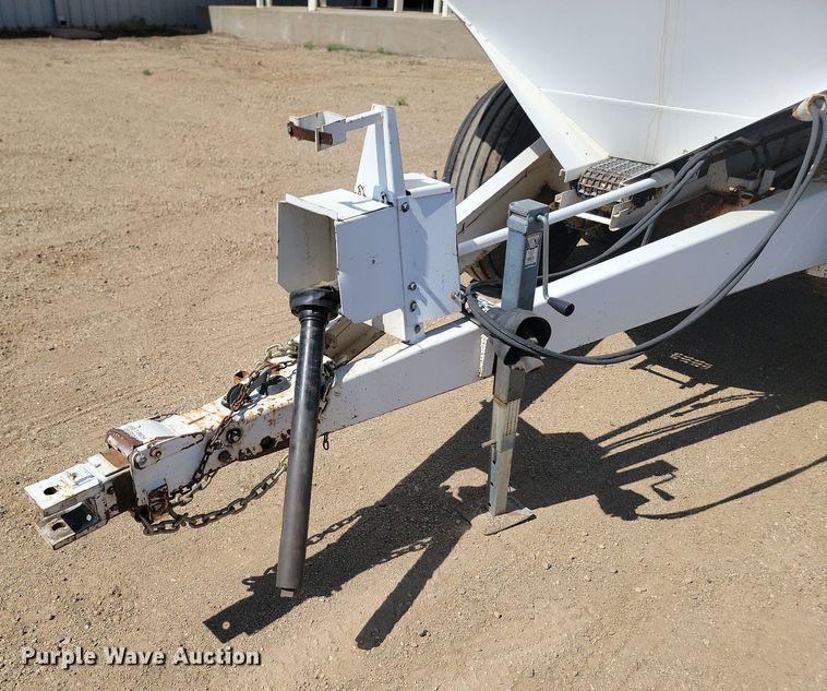 image for item ML9485 2002 Willmar Super 800  spreader