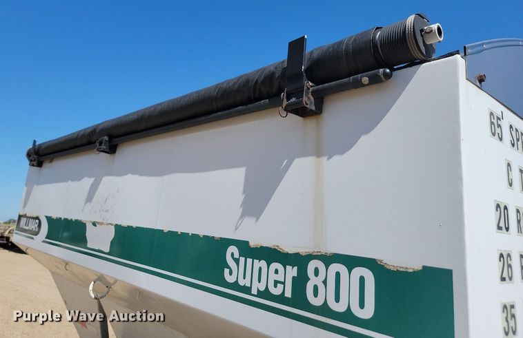 image for item ML9485 2002 Willmar Super 800  spreader