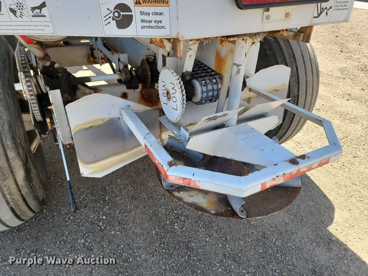 image for item ML9485 2002 Willmar Super 800  spreader