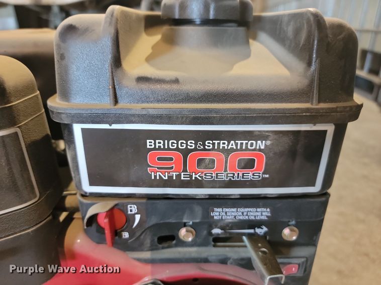 image for item ML9488 Briggs and Stratton 900 Intek Series  pump