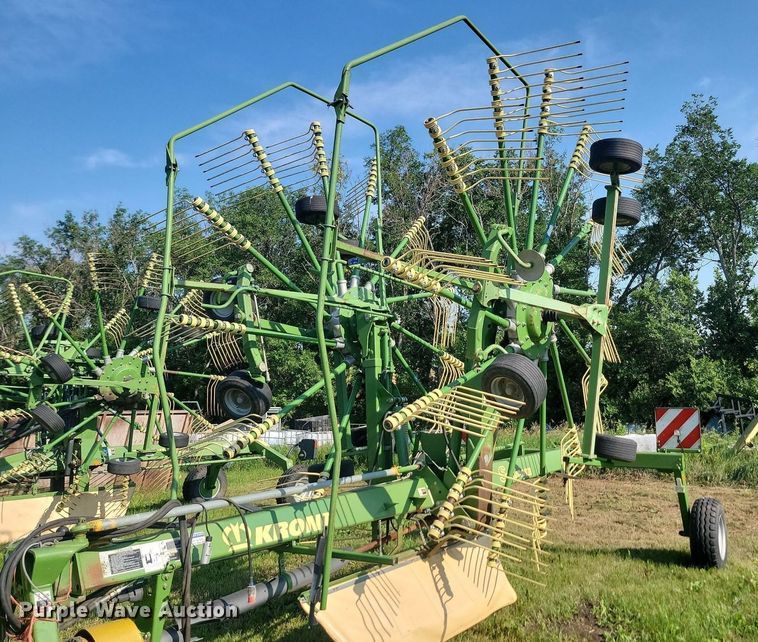 image for item ML9521 Krone Swadro 900  hay rake