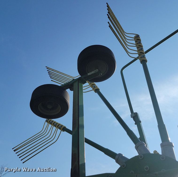 image for item ML9521 Krone Swadro 900  hay rake