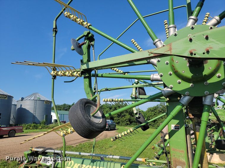 image for item ML9521 Krone Swadro 900  hay rake