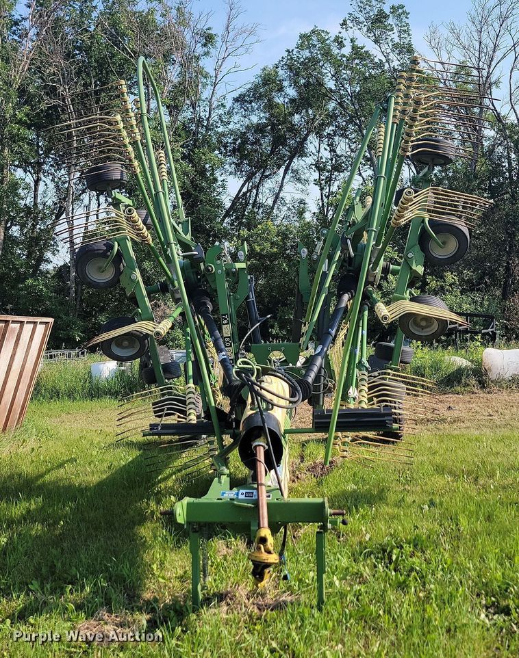 image for item ML9522 Krone Swadro TC880  hay rake