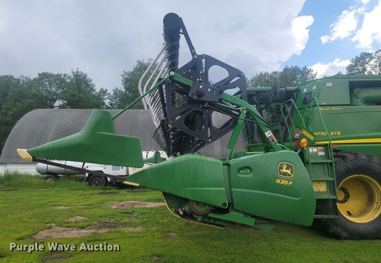 image for item ML9525 John Deere 635F Hydraflex  flex head