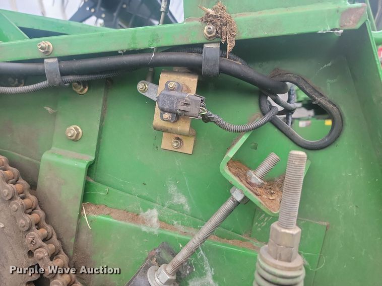 image for item ML9525 John Deere 635F Hydraflex  flex head