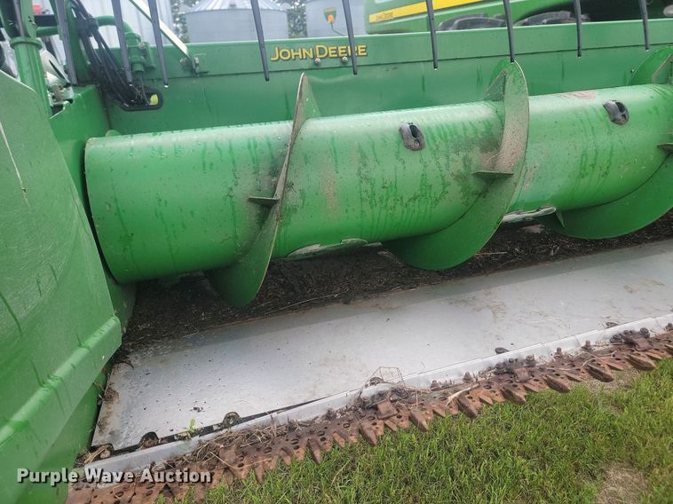 image for item ML9525 John Deere 635F Hydraflex  flex head