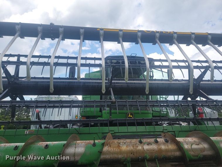 image for item ML9525 John Deere 635F Hydraflex  flex head