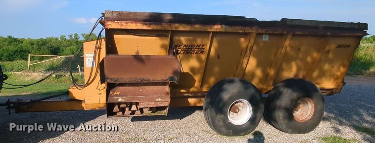 image for item MY9391 Knight 8024  manure spreader