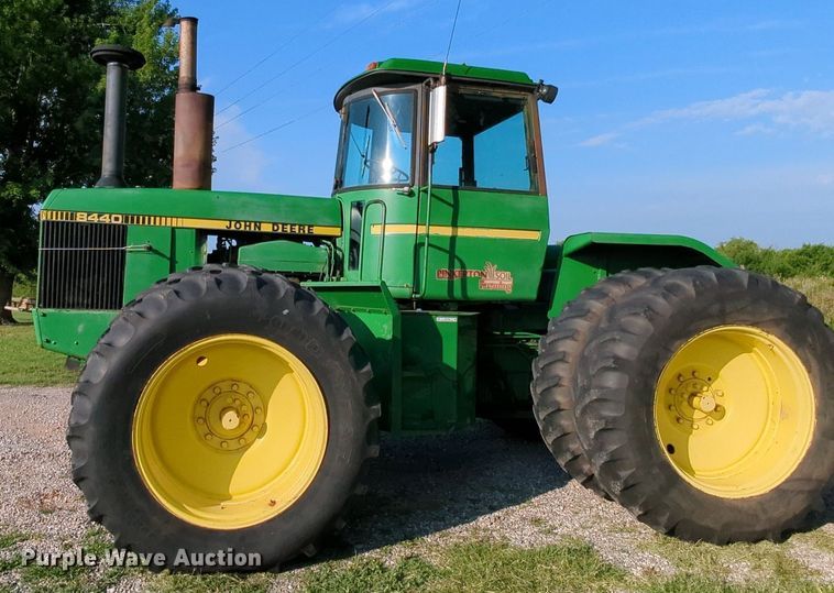 image for item MY9392 1981 John Deere 8440  4WD tractor