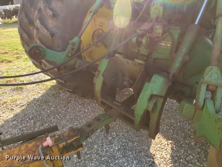 image for item MY9392 1981 John Deere 8440  4WD tractor