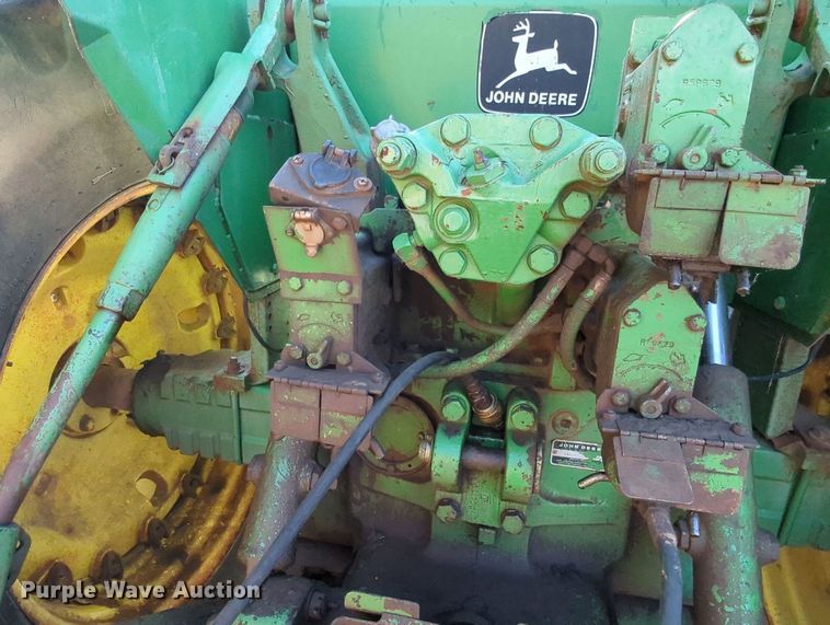 image for item MY9392 1981 John Deere 8440  4WD tractor