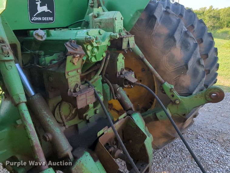 image for item MY9392 1981 John Deere 8440  4WD tractor