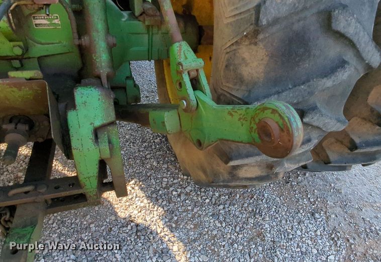 image for item MY9392 1981 John Deere 8440  4WD tractor