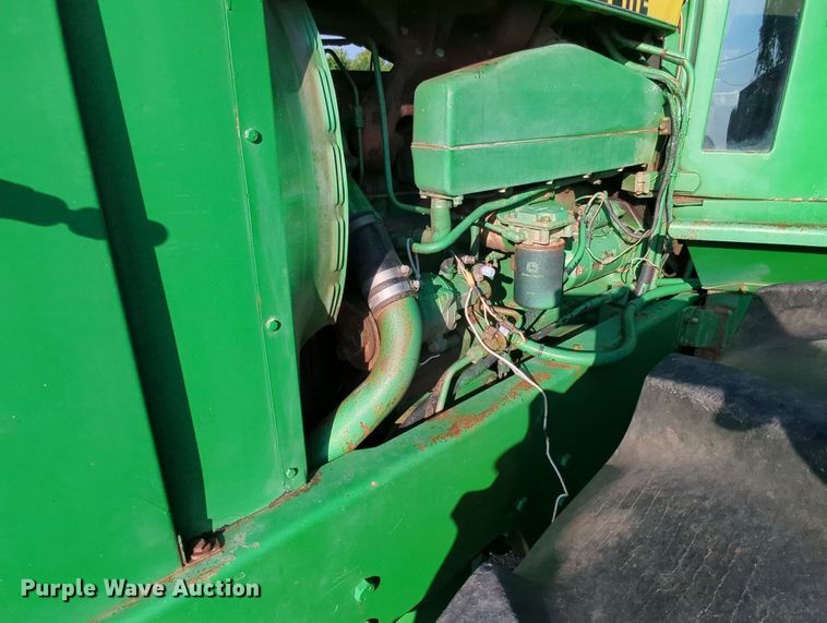 image for item MY9392 1981 John Deere 8440  4WD tractor