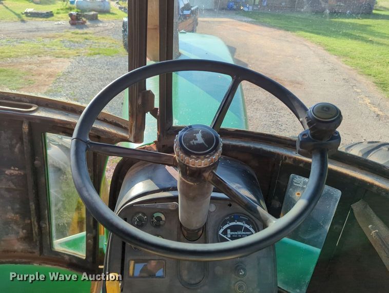 image for item MY9392 1981 John Deere 8440  4WD tractor