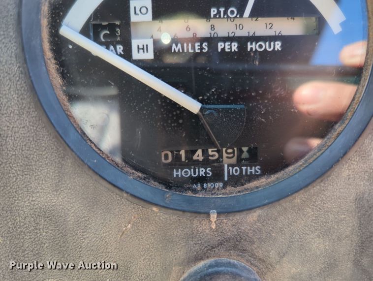 image for item MY9392 1981 John Deere 8440  4WD tractor