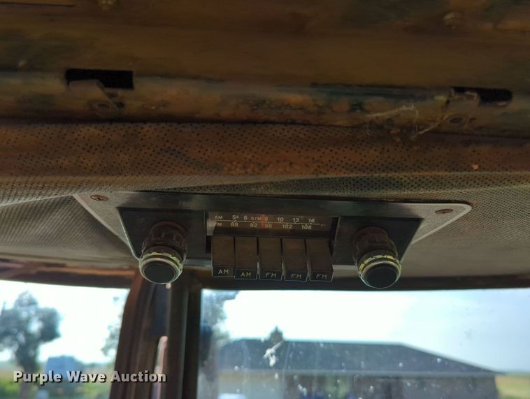 image for item MY9392 1981 John Deere 8440  4WD tractor