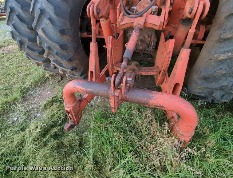 image for item MY9393 1979 Case 2470  4WD tractor