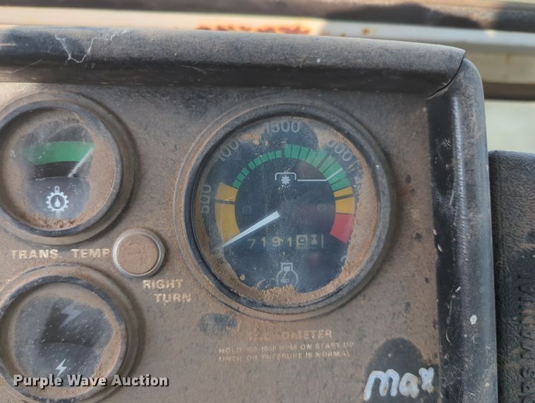 image for item MY9393 1979 Case 2470  4WD tractor