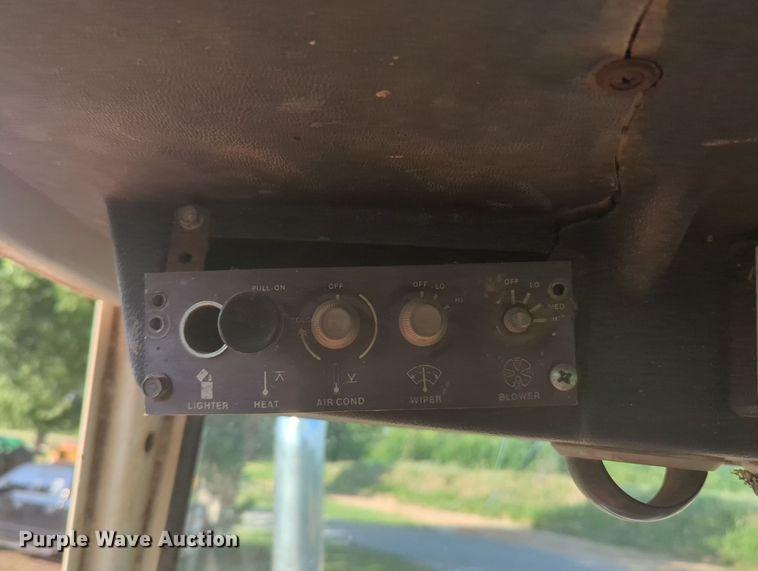 image for item MY9393 1979 Case 2470  4WD tractor